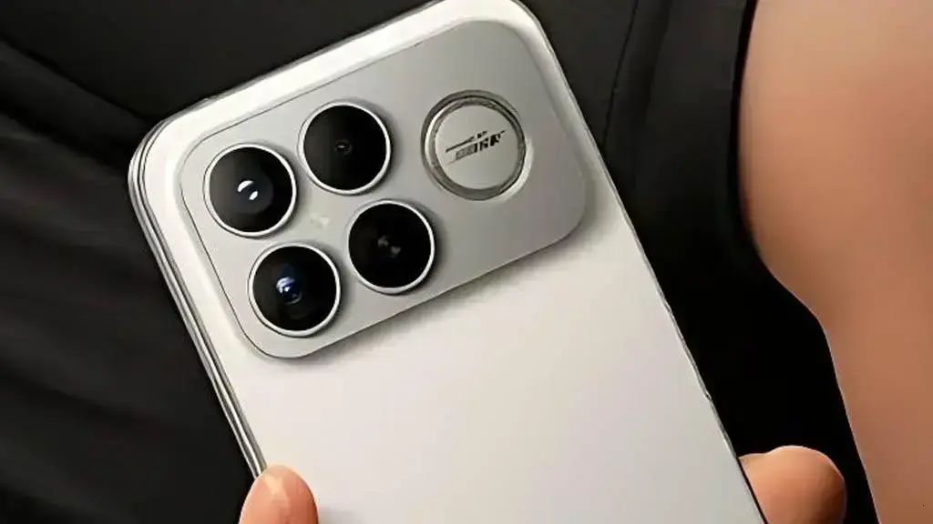 Xiaomi prepara Redmi K90 Ultra com bateria de 8000mAh e bordas ultra-finas 1 Xiaomi prepara Redmi K90 Ultra com bateria de 8000mAh e bordas ultra-finas