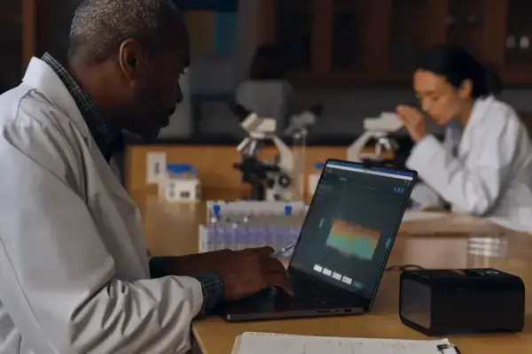 Como os agentes de fundo afetam o desempenho do seu Mac ao iniciar