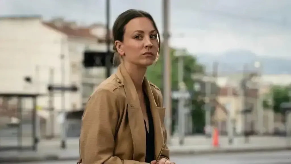 Kaley Cuoco e a nova série de mistério "Vanished" no MGM+