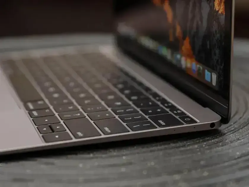 MacBook 12 inch: A estratégia da Apple para conquistar novos mercados