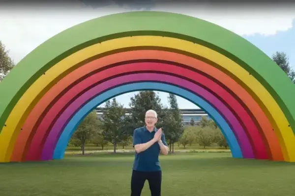Tim Cook revela planos para a comemoração do 50º aniversário da Apple