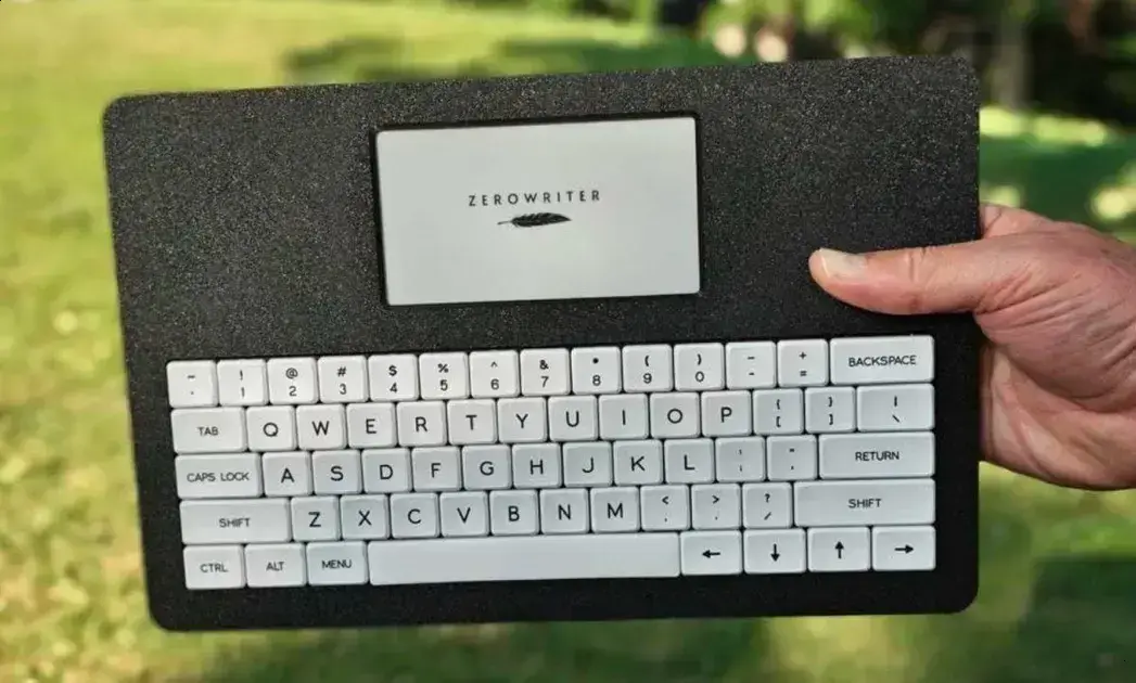 Zerowriter Ink: O novo processador de texto com tela E Ink chegou!