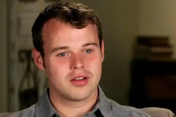 Joseph Duggar é preso por molestação de menor em férias de família