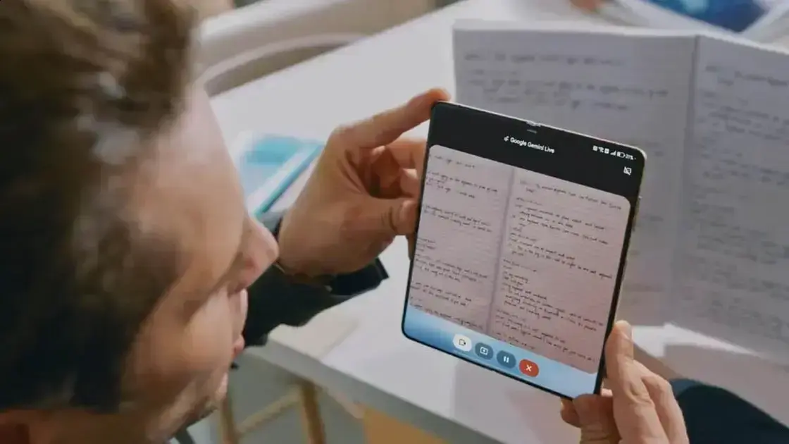 Novas funções com IA chegam ao MagicOS 10 para celulares dobráveis Honor 1 Novas funções com IA chegam ao MagicOS 10 para celulares dobráveis Honor