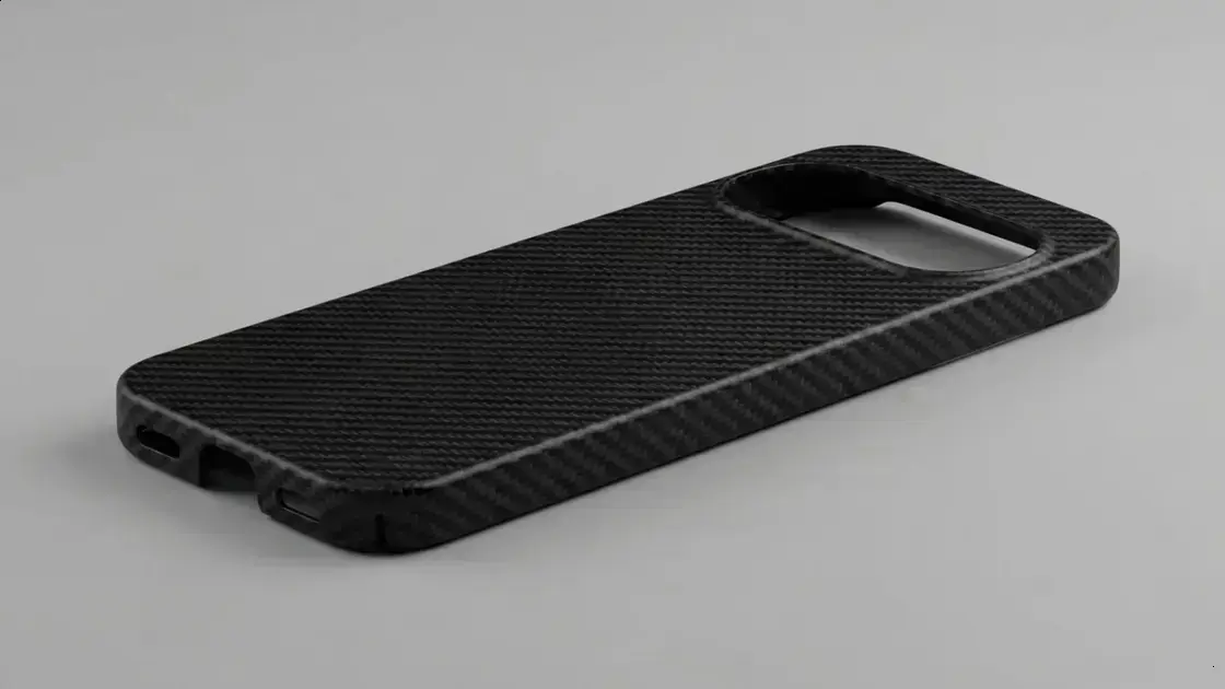 Renders de capinha do Pixel 11 Pro XL sugerem mudança no design da câmera 1 Renders de capinha do Pixel 11 Pro XL sugerem mudança no design da câmera