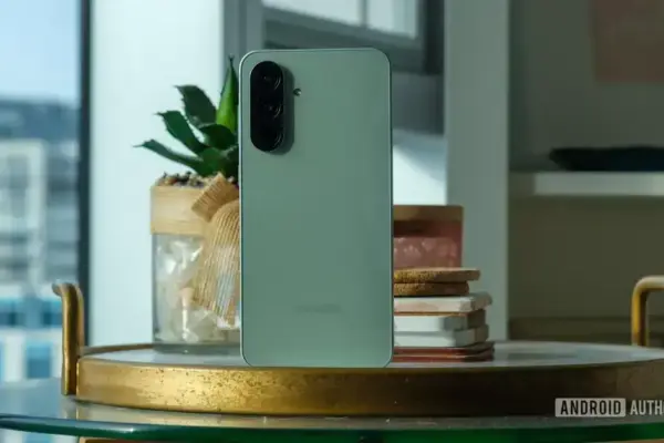 Samsung Galaxy A pode ganhar compatibilidade com AirDrop em breve