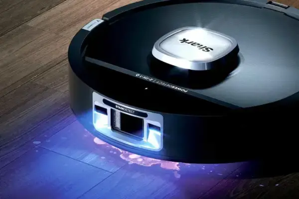Shark PowerDetect UV Reveal: robô 2‑em‑1 com UV, mapeamento AI e dock higiênico
