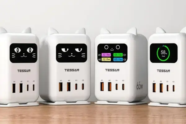 Tessan lança carregador CS07 65W com carinha de gato animada e 4 portas USB