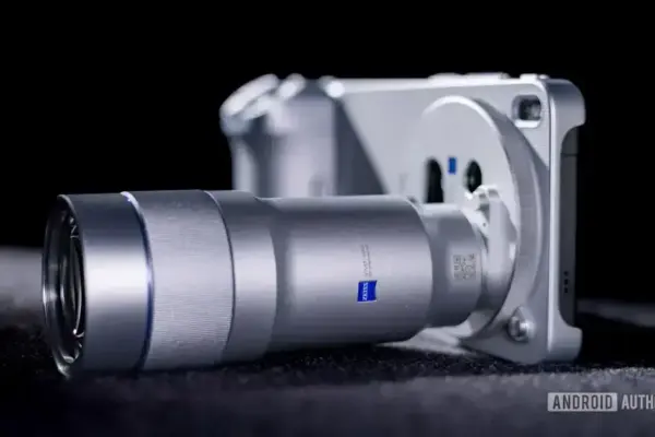 vivo X300 Ultra: Smartphone com Lente de 400mm será lançado em março