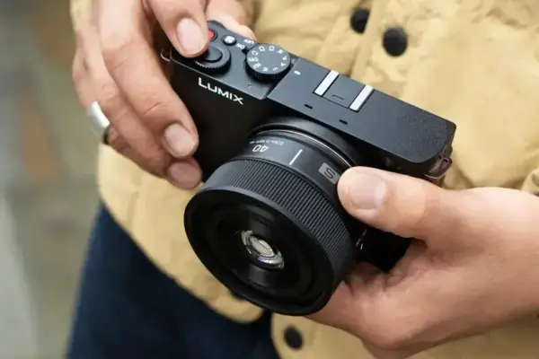 A nova lente Panasonic de 144g: leveza e qualidade em fotografia