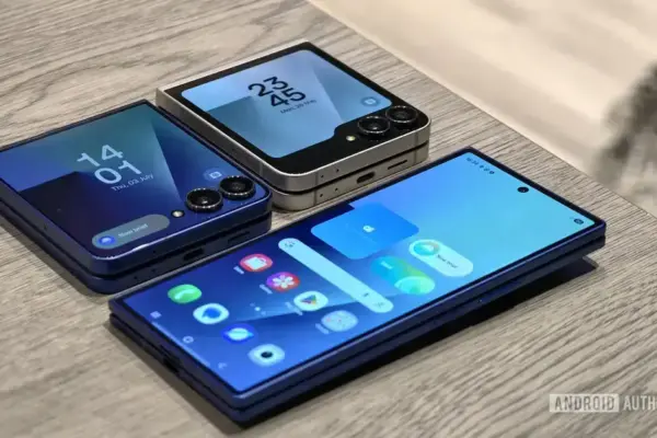As novidades dos novos smartphones dobráveis da Samsung e suas telas OLED