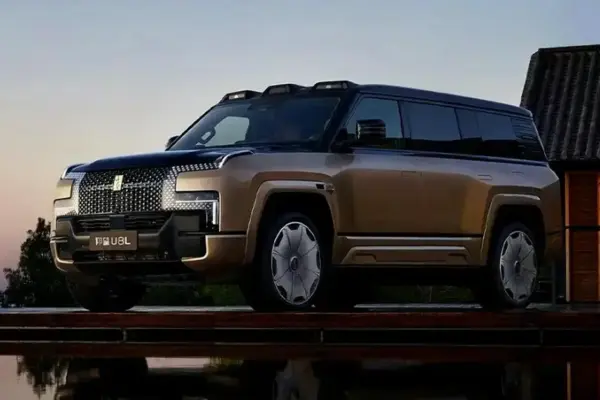 BYD Yangwang U8L: O SUV de Luxo que Foca no Conforto