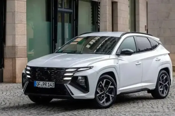 Geely Apresenta i-HEV: Uma Revolução em Eficiência Híbrida