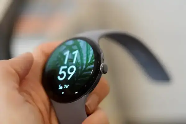 Google exigirá conta para Fall Detection no Pixel Watch em breve