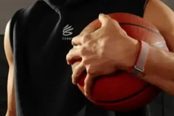 Google revolucionará saúde com nova pulseira Fitbit sem tela