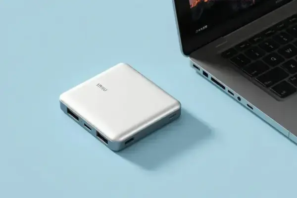 INIU Cougar P64: O power bank ideal para MacBook Pro