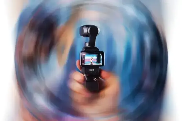 Insta360 Luna Ultra desafia legado do DJI Osmo Pocket 4 com recursos impressionantes