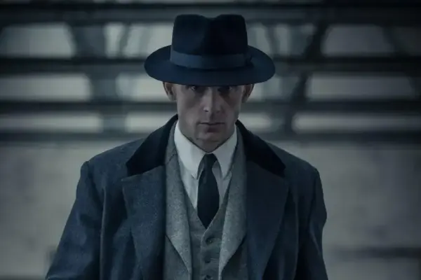 Jamie Bell e Charlie Heaton lideram nova era de 'Peaky Blinders'
