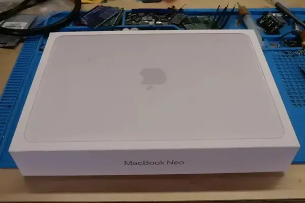 MacBook Neo modificado: Armazenamento aumentado além do esperado
