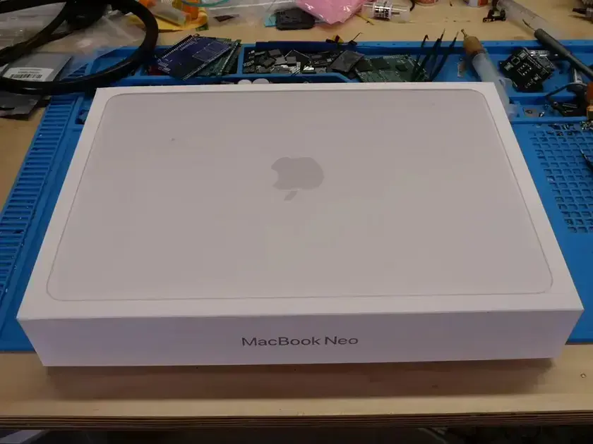 MacBook Neo modificado: Armazenamento aumentado além do esperado