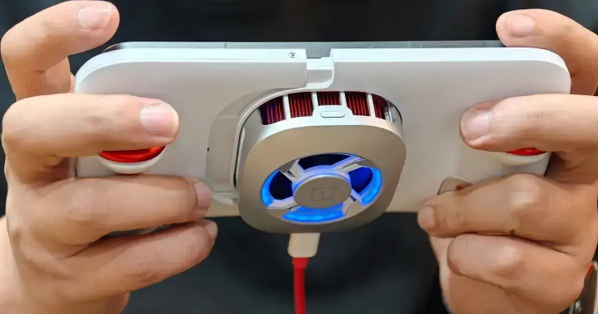 OnePlus Gun God: Controlador USB-C para gamers mobile com baixa latência 1 OnePlus Gun God: Controlador USB-C para gamers mobile com baixa latência