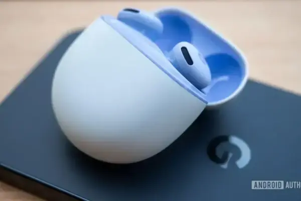 Bug nas Pixel Buds faz desaparecer os controles de ANC e transparência