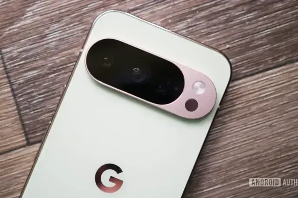 Cliente acusa Google de devolver Pixel 10 Pro XL pior após reparo na garantia