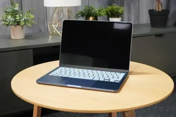 Como o MacBook Neo da Apple vira referência e irrita concorrentes