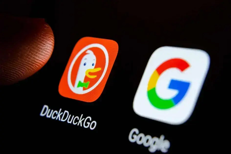 DuckDuckGo cresce entre usuários de iPhone após nova busca AI do Google 1 DuckDuckGo cresce entre usuários de iPhone após nova busca AI do Google