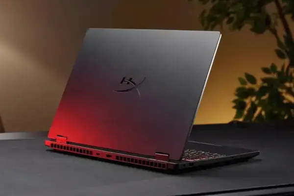 HP lança Omen 15: notebook gamer compacto com tela 180 Hz e GPU RTX 5070