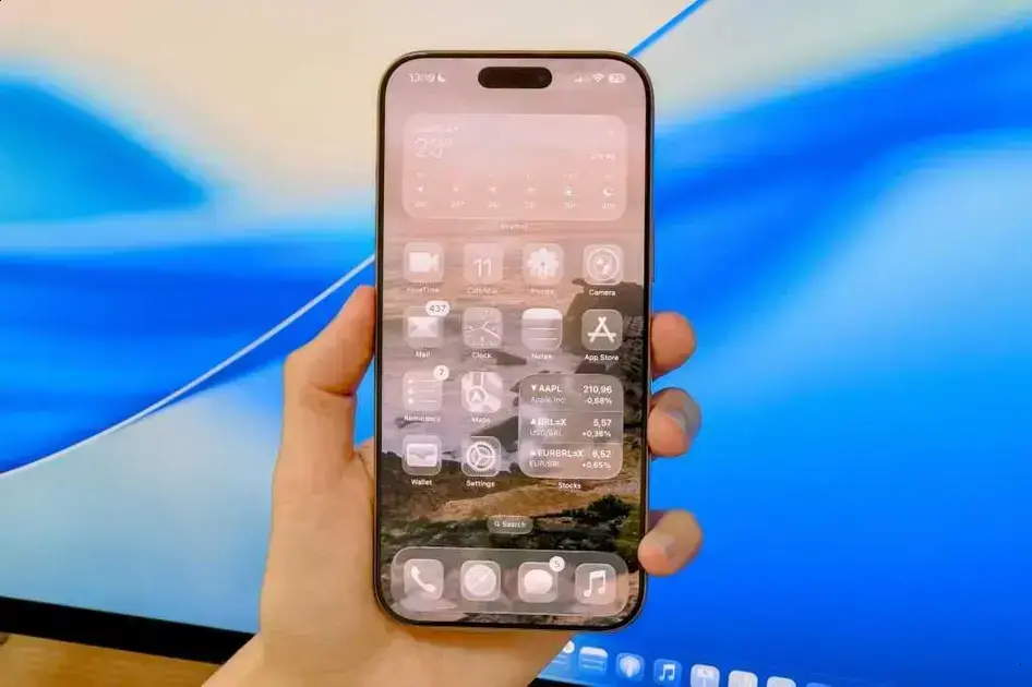 iOS 26: Apple enfrenta bugs e problemas com a nova interface Liquid Glass 1 iOS 26: Apple enfrenta bugs e problemas com a nova interface Liquid Glass