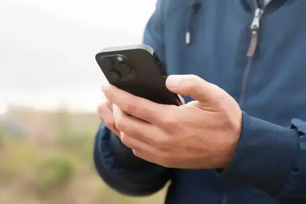 iPhone poderá reduzir zonas sem sinal com nova parceria das operadoras