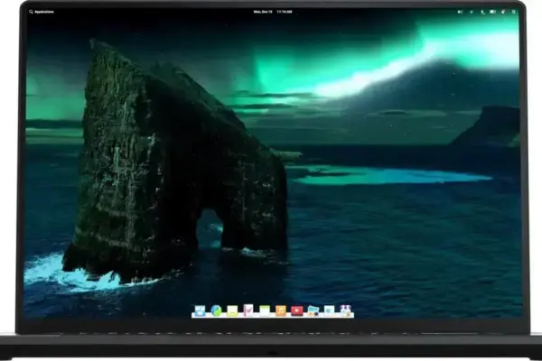 StarFighter Linux: laptop premium com webcam destacável começa a ser vendido