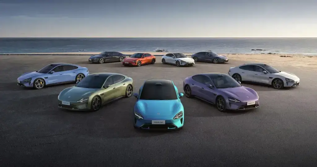 Xiaomi entrega mais de 30 mil SU7 em abril e soma 114 mil EVs em 2026