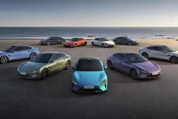 Xiaomi entrega mais de 30 mil SU7 em abril e soma 114 mil EVs em 2026