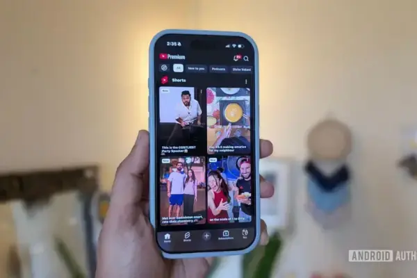 YouTube testa nova navegação móvel com feeds deslizantes para facilitar o uso