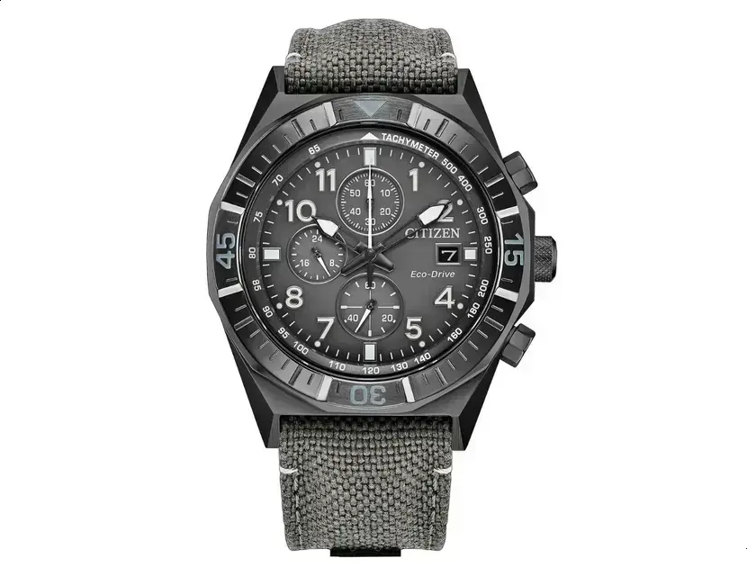 Citizen lança novo relógio Nighthawk Eco-Drive com design tático cinza
