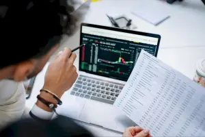 Como o mercado brasileiro está a ser afetado pela tecnologia e pelas criptomoedas