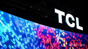 Controles de voz Gemini chegam para TVs TCL e prometem ajustes automáticos de áudio e imagem