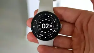 Curioso vazamento: protótipo do Google Pixel Watch 5 encontrado no mar do Caribe