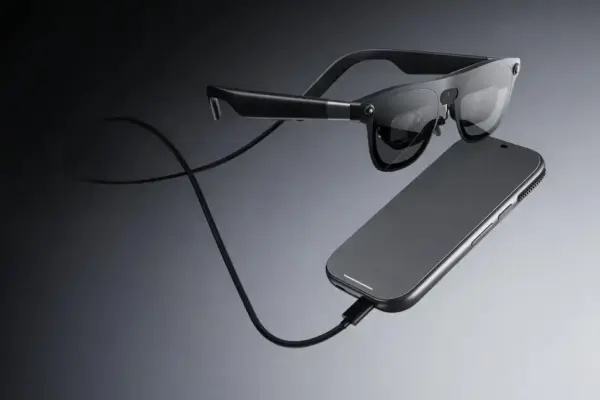 Google apresenta demo do Android XR que transforma passeio em experiência futurista