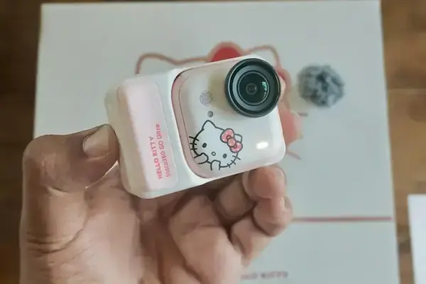 Insta360 lança edição limitada Go Ultra Hello Kitty com 200 minutos de bateria