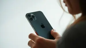 iOS 27 chega com Siri AI e avanços em Apple Intelligence para iPhones