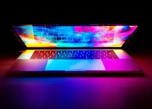 MacBook Ultra da Apple aposta em display OLED com cores além do DCI-P3