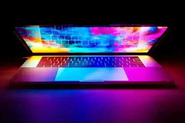 MacBook Ultra da Apple aposta em display OLED com cores além do DCI-P3