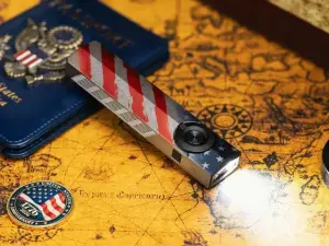 Olight lança lanterna ArkPro Stars & Stripes para o 250º aniversário dos EUA