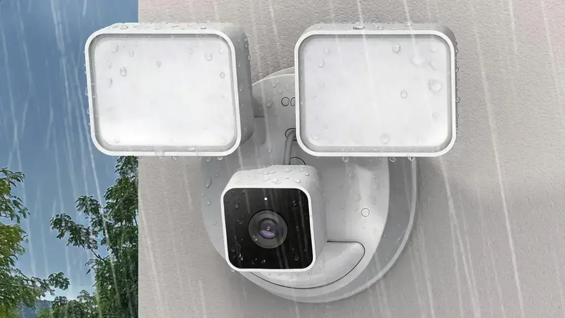 Onn lança câmera floodlight com suporte Gemini por apenas R$400