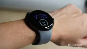 Pixel Watch lança recurso Emergency Sharing para avisar contatos em emergências