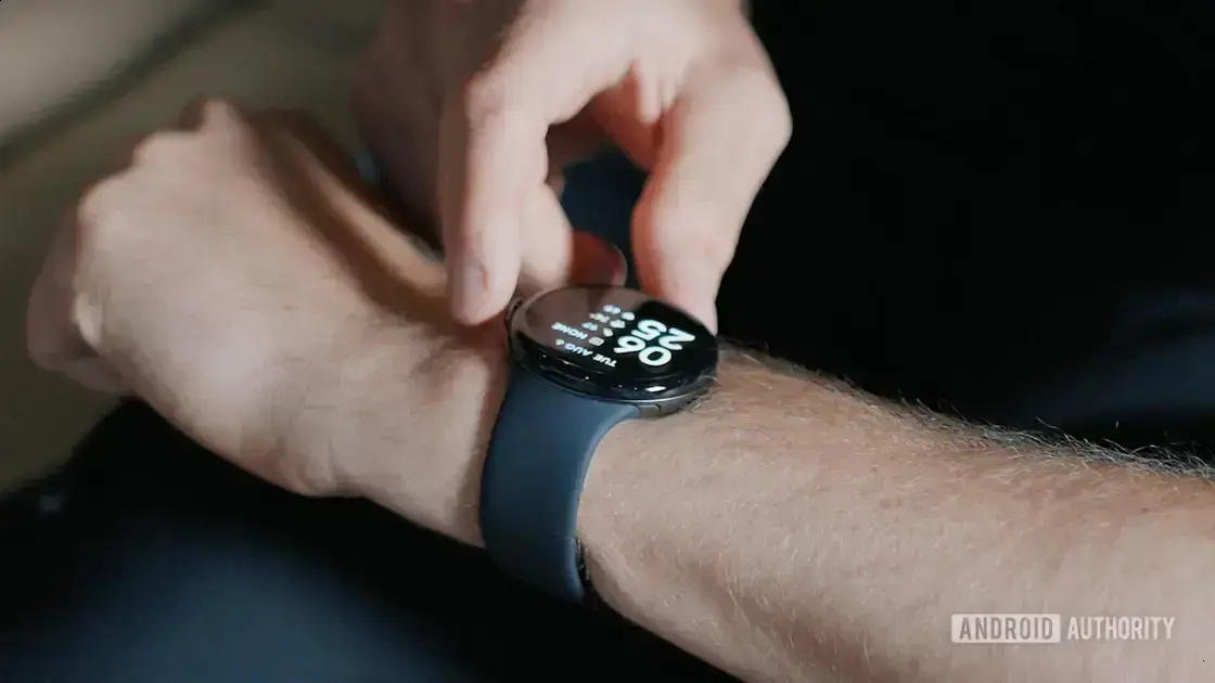 Pixel Watch muda interface para chamadas recebidas no Wear OS