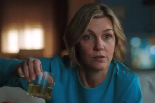 Pluribus vence como Série Dramática Revelação no Gotham Television Awards